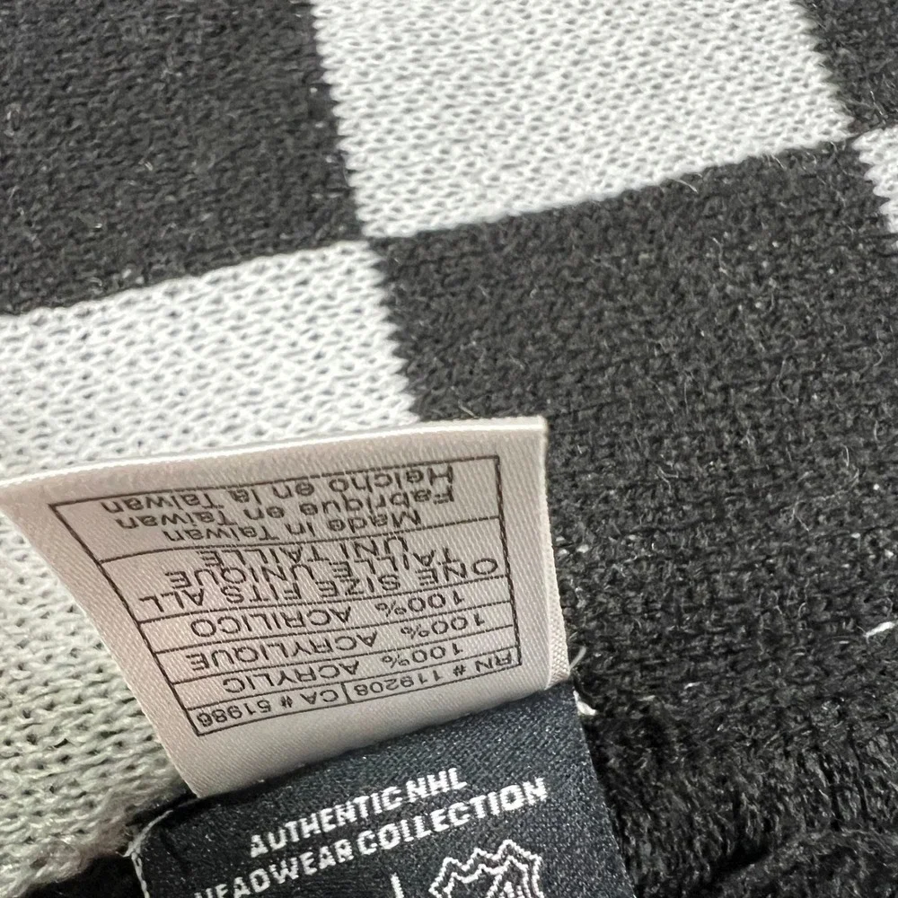 Adidas LA Kings NHL Knit Scarf Black Grey White Striped Fringed Fan Scarf New